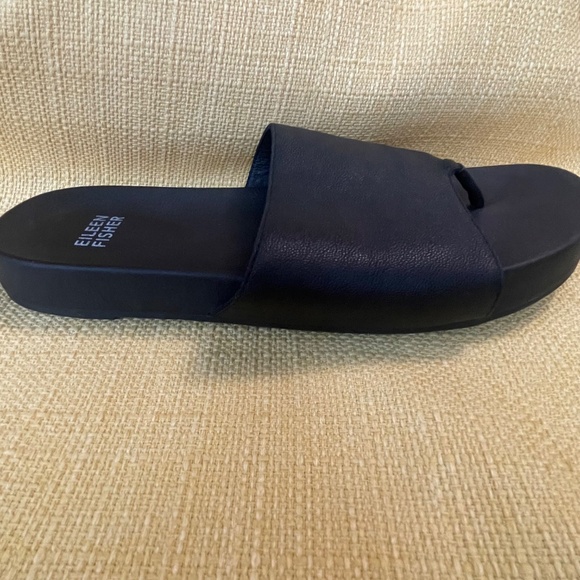 EILEEN FISHER Black leather Slide, Size 7, Good condition - Picture 8 of 9